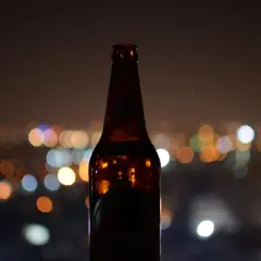 Gdzie na piwo w Łodzi? Odkryj najlepsze lokale z piwem rzemieślniczym