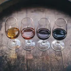 Czy wino jest zdrowe? Odkryj korzyści i ryzyka związane z piciem
