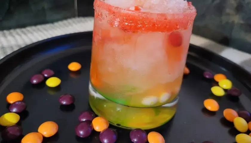 Skittles drink – odkryj smak i skład napoju o smaku cukierków Skittles