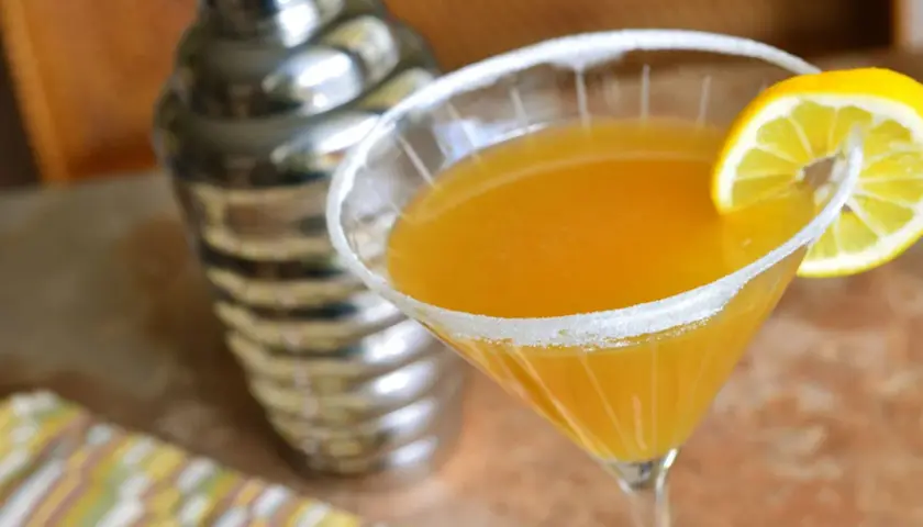 Jak zrobić piwo owocowe (pastry sour) żeby nie było zbyt kwaśne? Ten drink z cytryną i cukrowym rantem wygląda pysznie!