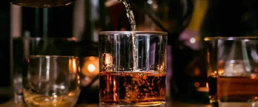 Ile po jednym piwie ma się promili? Sprawdź, zanim wypijesz więcej