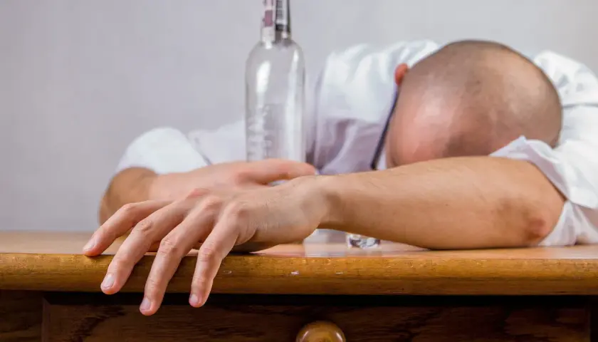 Czy picie codziennie drinka to alkoholizm? Oto, co musisz wiedzieć