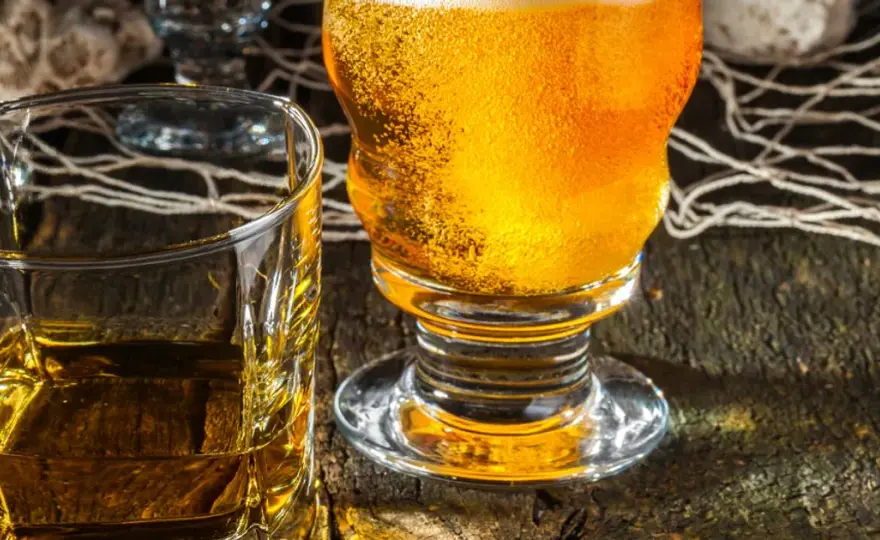 Whisky czy wódka co zdrowsze? Sprawdź, co naprawdę szkodzi zdrowiu