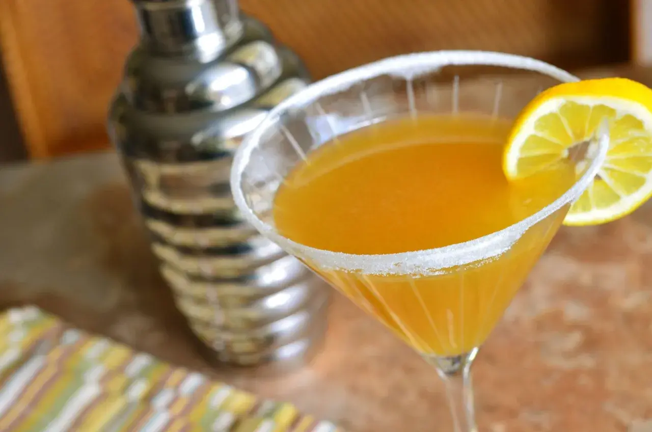 Jak zrobić piwo owocowe (pastry sour) żeby nie było zbyt kwaśne? Ten drink z cytryną i cukrowym rantem wygląda pysznie!